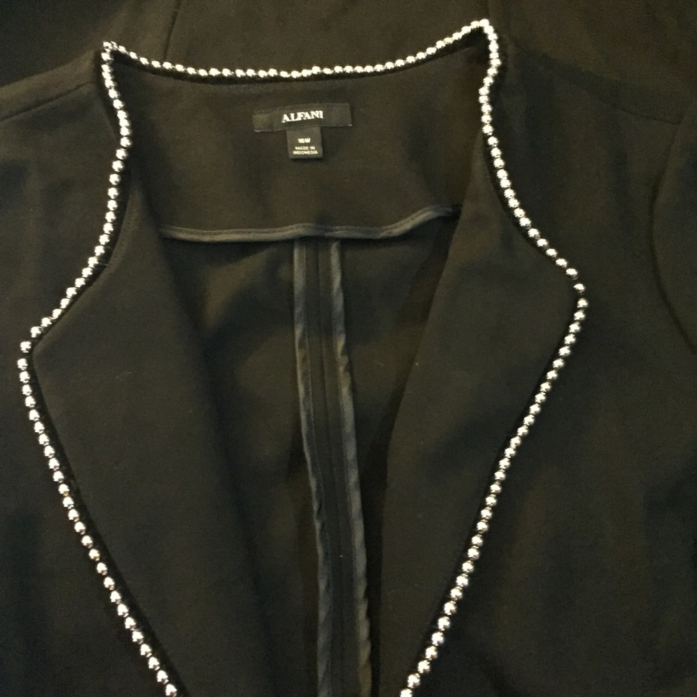 NWT Alfani Plus Size Beaded Edge Jacket - Picture 3 of 4